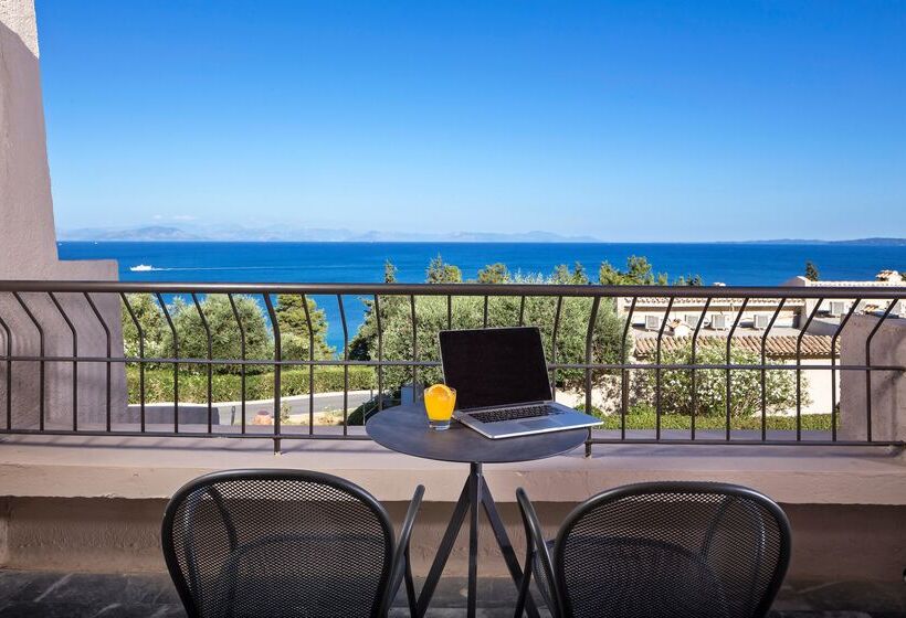 Семейное Бунгало, Aeolos Beach Resort