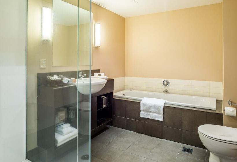 2ベッドスイートルーム, Bolton