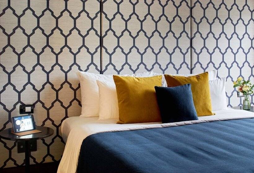 プレミアムスイート, Bolton