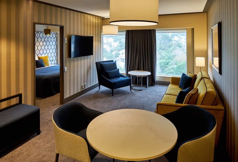 プレミアムスイート, Bolton