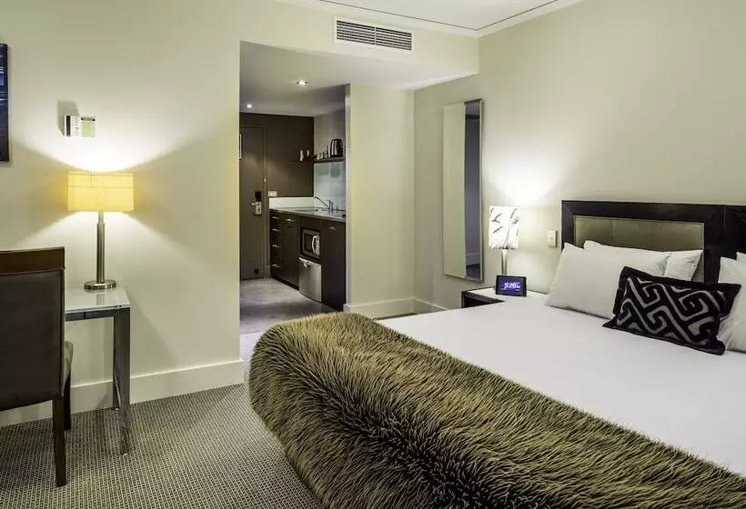 Premium-studio, Bolton