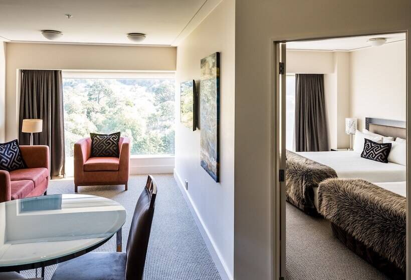 プレミアムスイート, Bolton