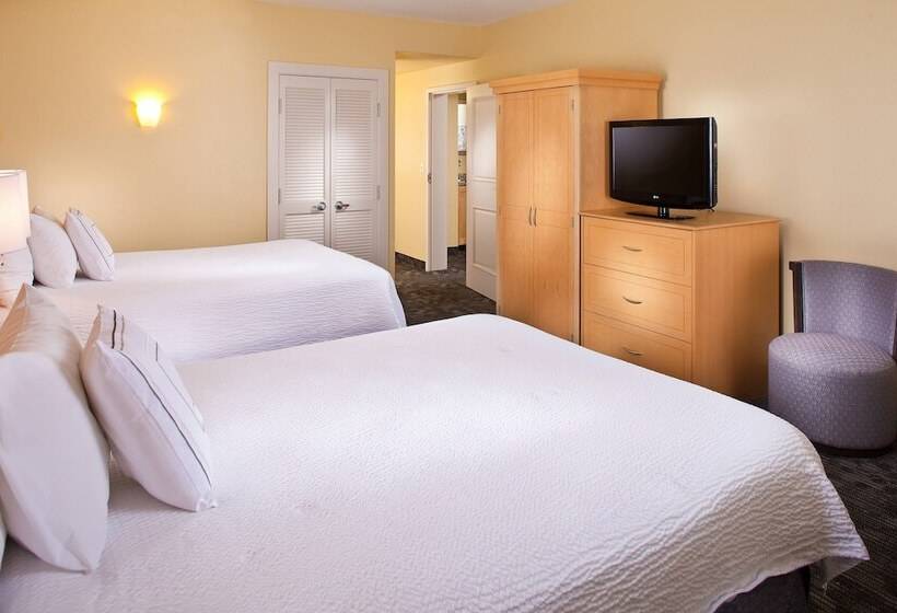 Suite, Courtyard By Marriott Sandestin At Grand Boulevard
