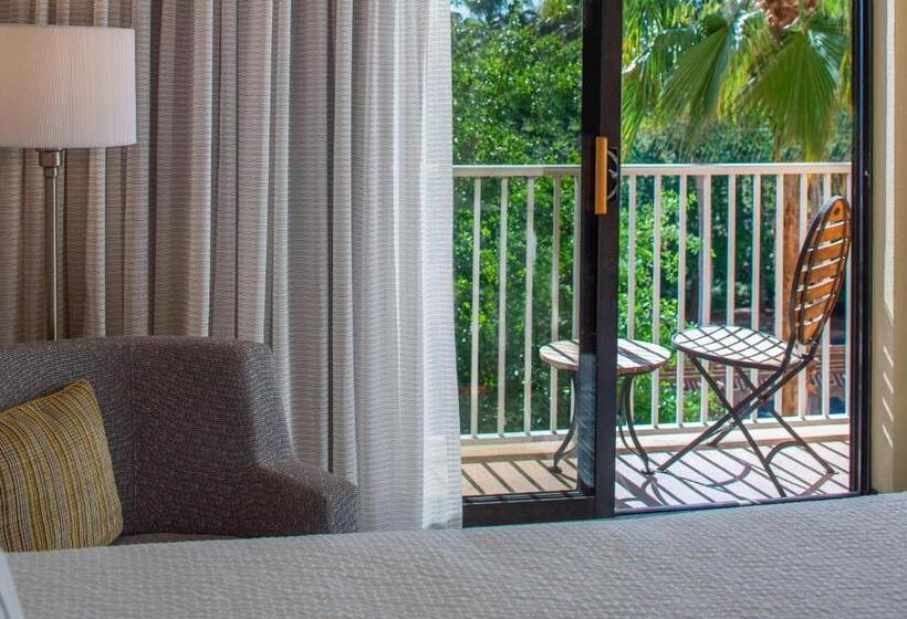 Стандартный Номер Кровать Кинг, Courtyard By Marriott Sandestin At Grand Boulevard