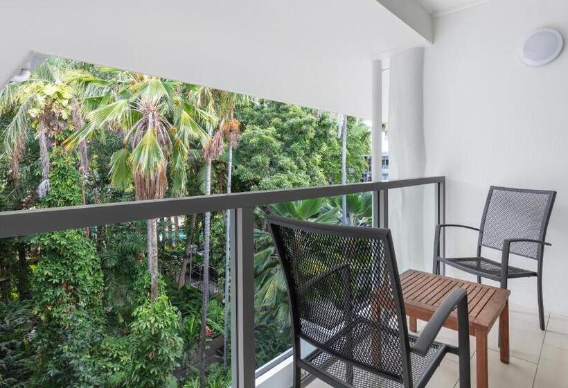 スタンダードスタジオ, Drift Palm Cove