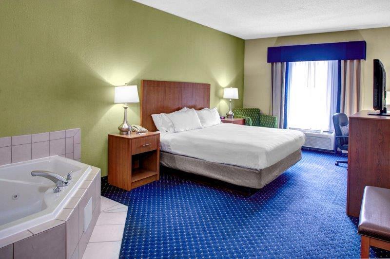 חדר סטנדרט עם מיטת קינג, Holiday Inn Express Ashland, An Ihg