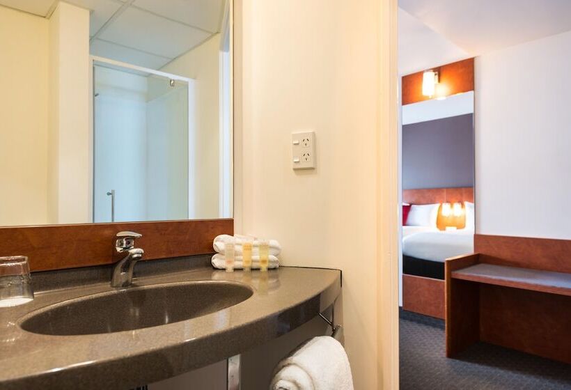 غرفه قياسيه سريرين مزدوجين, Ibis Christchurch