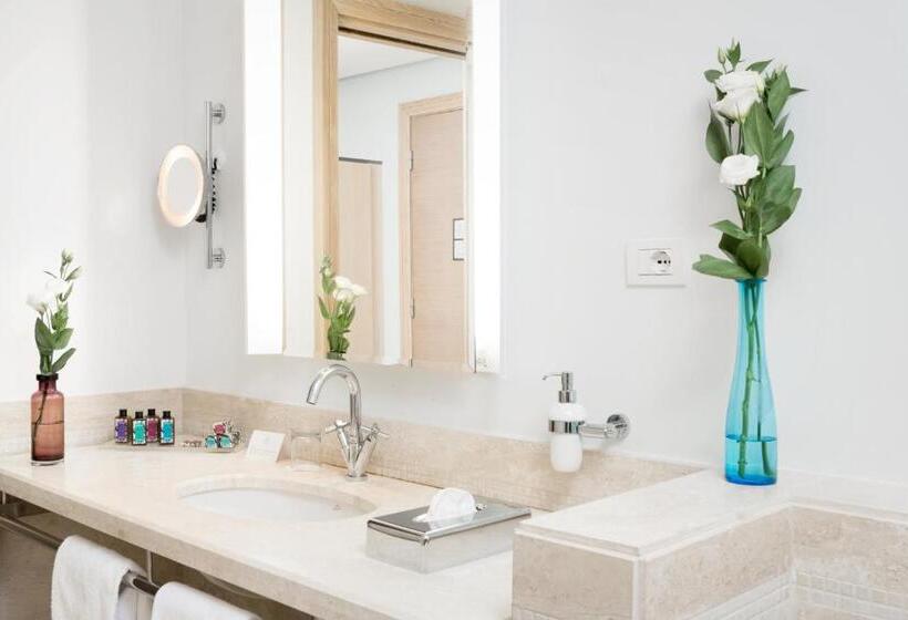 סוויטת ג'וניור, Is Arenas Resort