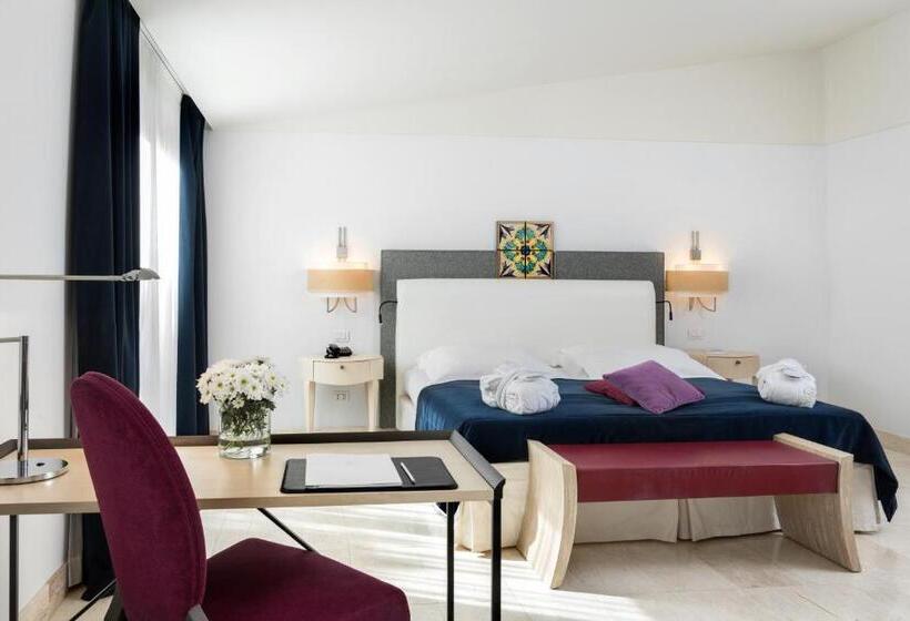 סוויטת ג'וניור, Is Arenas Resort