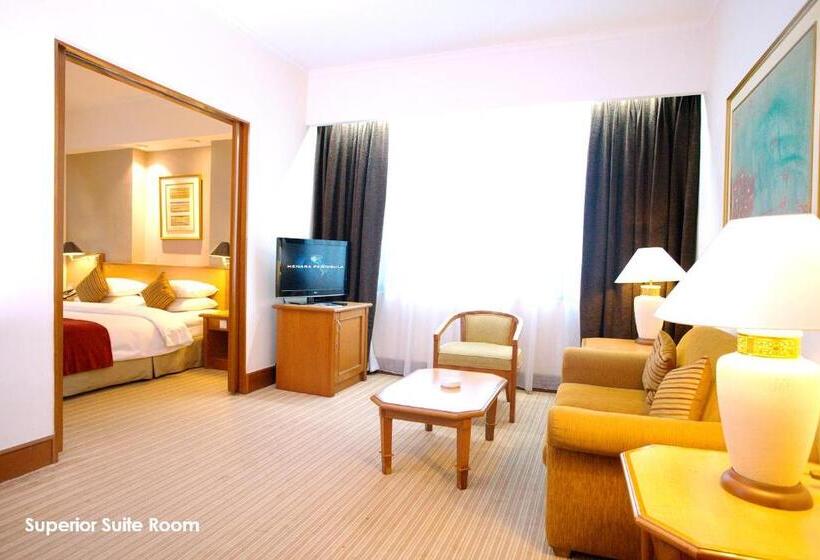 スイート, Menara Peninsula