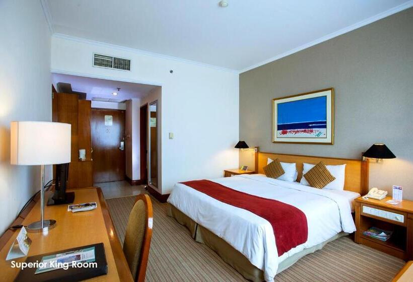 スーペリアールーム, Menara Peninsula