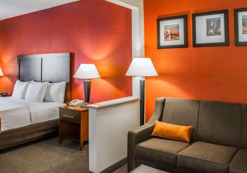 מיטת קינג בסוויטה, Quality Suites Ne Indianapolis Fishers