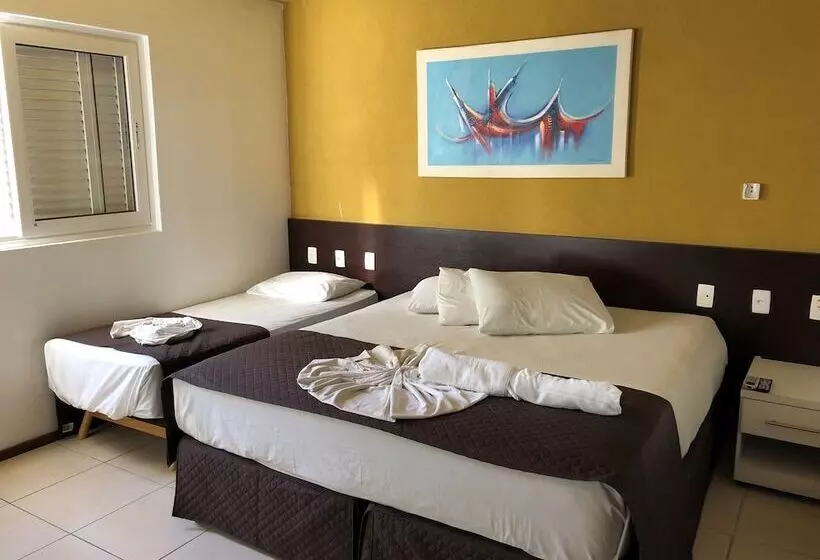 اتاق استاندارد سه نفره, Saint Patrick Praia