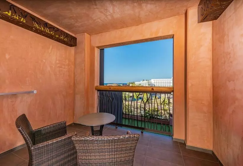 اتاق استاندارد, Lopesan Baobab Resort
