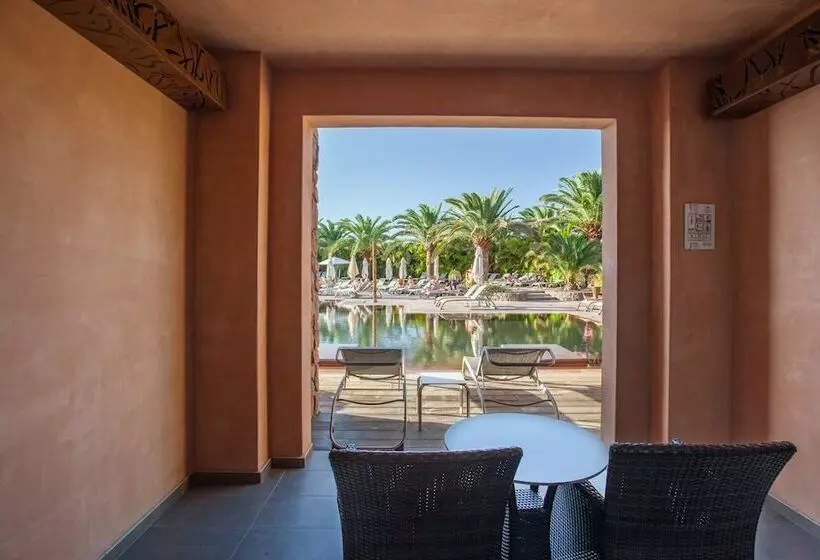 اتاق خانوادگی, Lopesan Baobab Resort