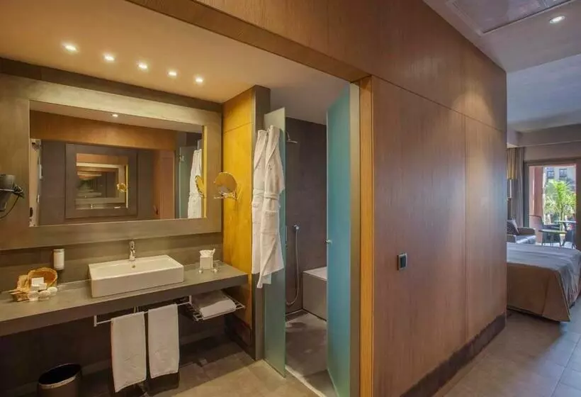اتاق لوکس, Lopesan Baobab Resort