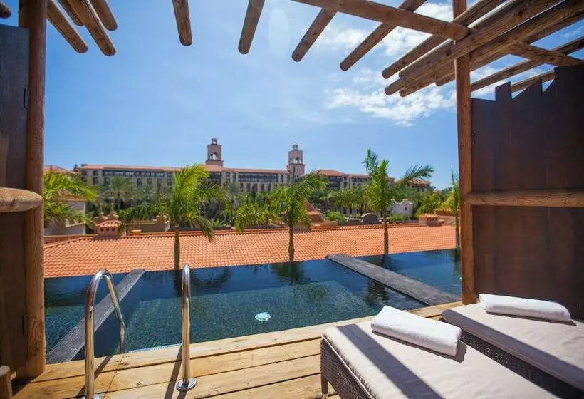 اتاق لوکس, Lopesan Baobab Resort