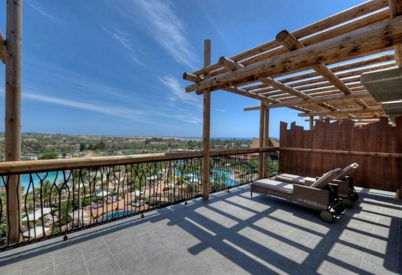 Полулюкс, Lopesan Baobab Resort
