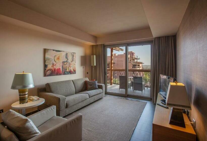 جناح جونيور, Lopesan Baobab Resort