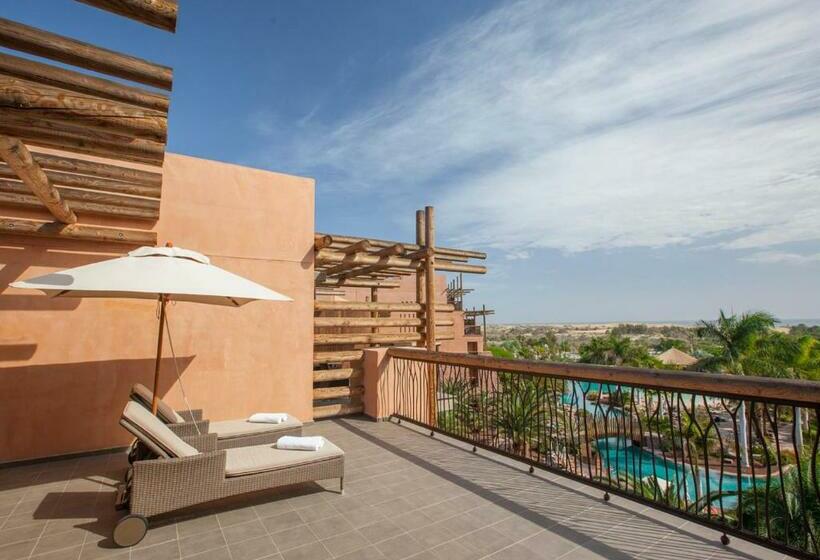 جناح سينيور, Lopesan Baobab Resort