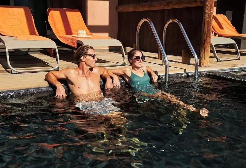 اتاق لوکس, Lopesan Baobab Resort