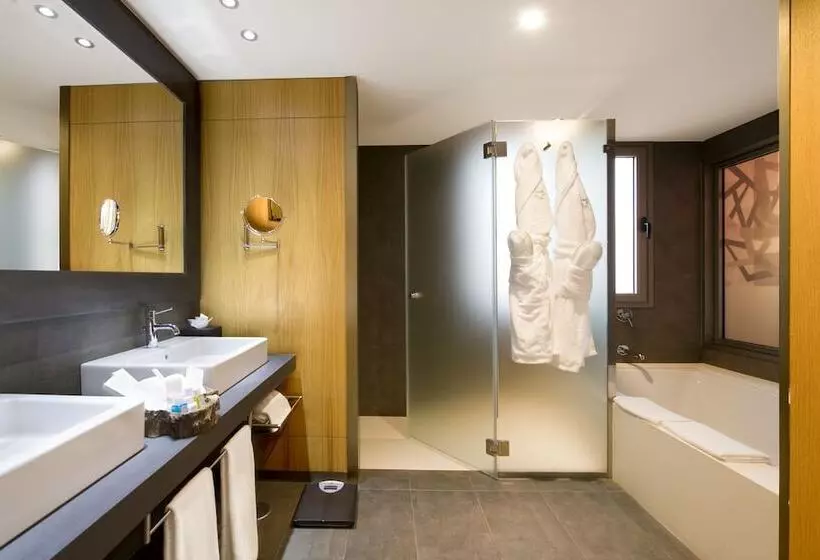 سوییت جونیور, Lopesan Baobab Resort