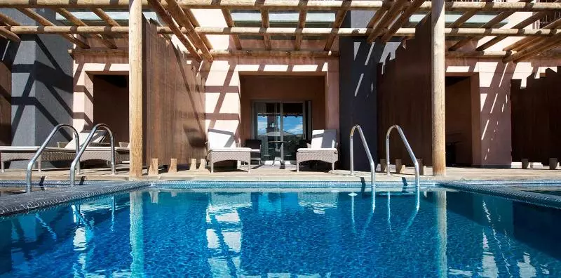 اتاق لوکس, Lopesan Baobab Resort