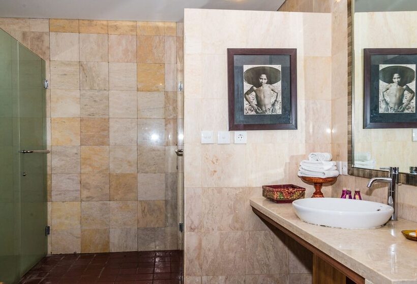 Quarto Familiar, The Mansion Resort Hotel & Spa