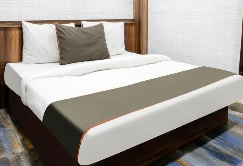 デラックストリプルルーム, Super Collection O Hotel Day & Night