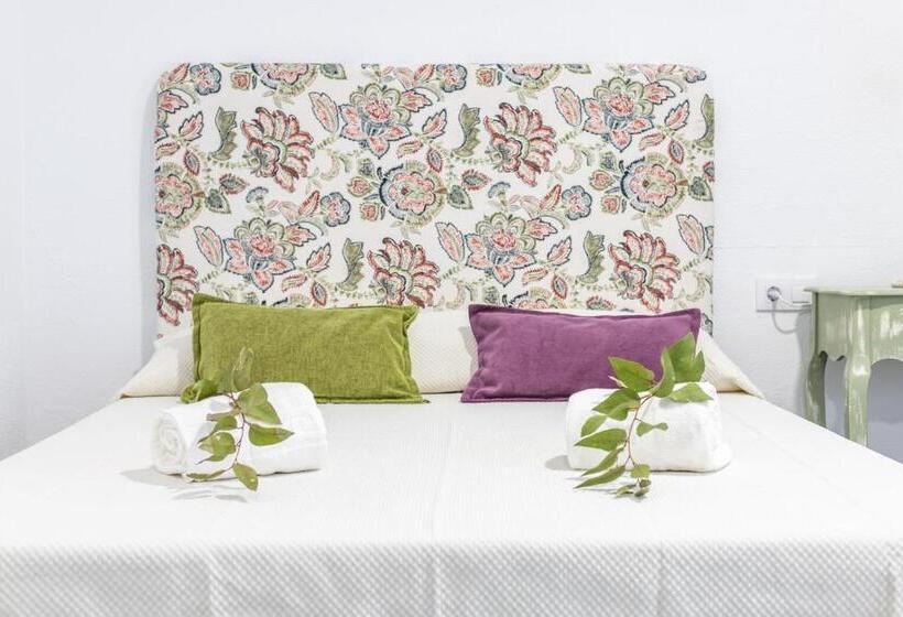 Четырехместный Номер Классик, Marhava