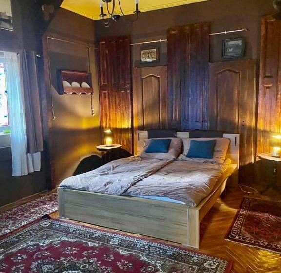 דירת שני חדרים, Szinyei Merse Kastély