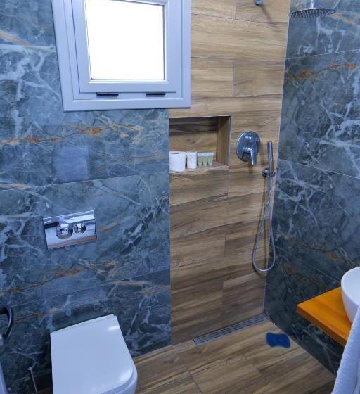 חדר דלוקס עם מרפסת, Joni Lukove