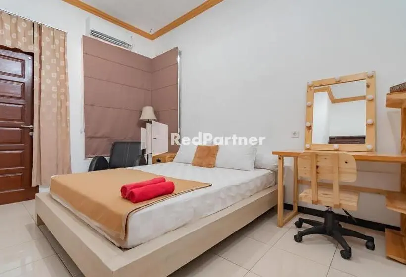 デラックスルーム, Langkar Guest House Syariah Mitra Reddoorz