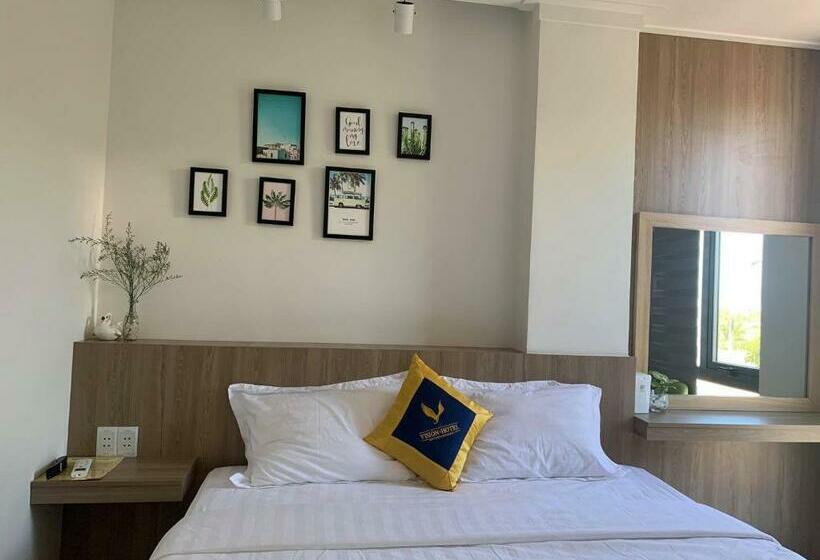 اتاق لوکس, Vision