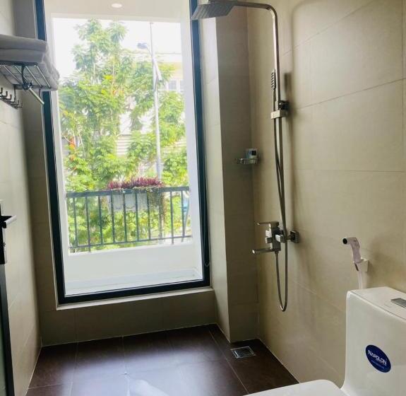 اتاق استاندارد چهارنفره با بالکن, Vision