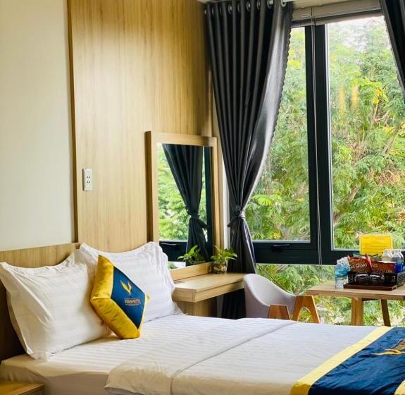 اتاق لوکس, Vision