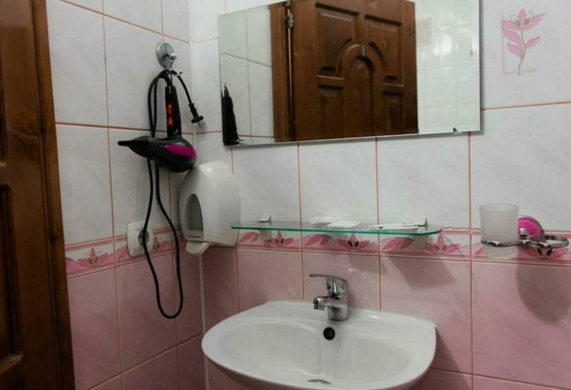 Standardzimmer, шепіт карпат