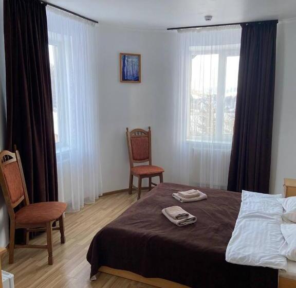 Standardzimmer, шепіт карпат