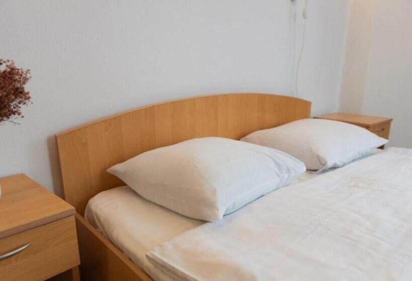 Standardzimmer, шепіт карпат