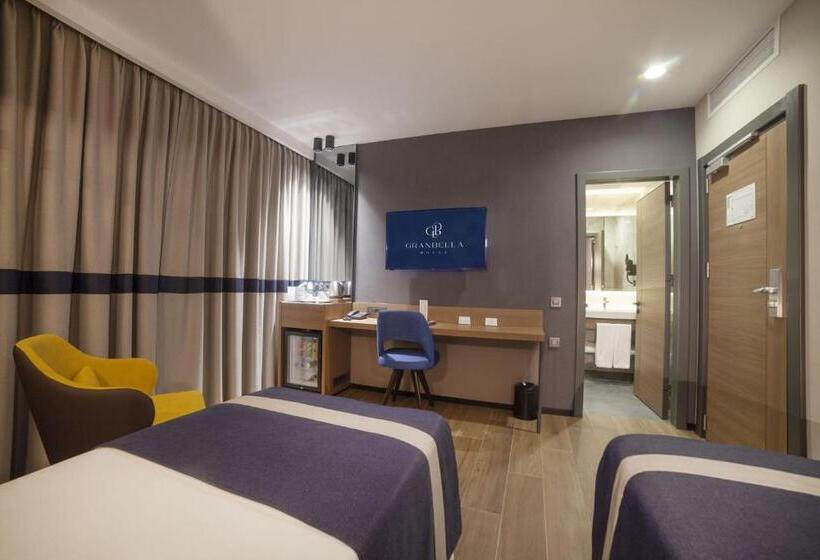 اتاق خانوادگی, Granbella