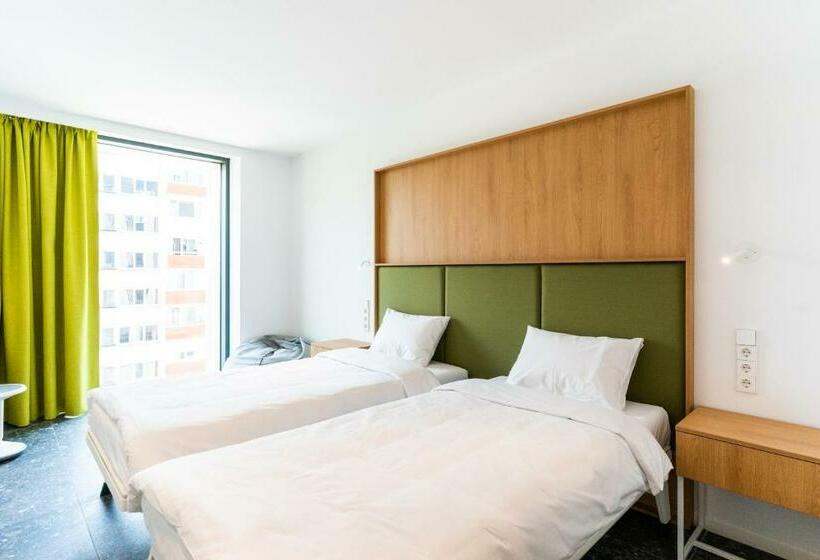 غرفة عائلية, Kitchen59