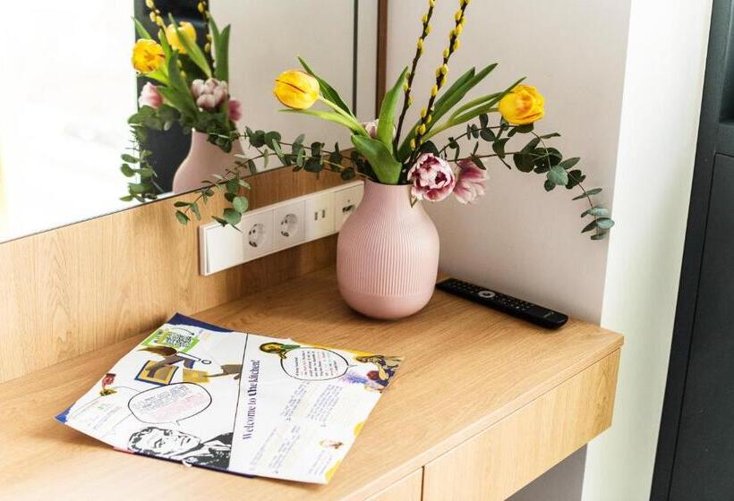 غرفة عائلية, Kitchen59