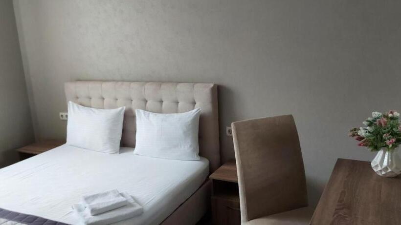 سوییت لوکس, Prometey