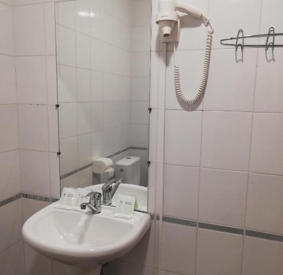 اتاق لوکس, Prometey