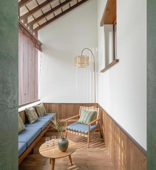 ویلای 2 خوابه, The Secret Con Dao