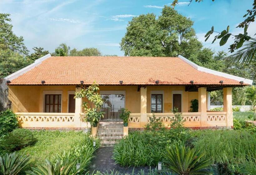 ویلای 2 خوابه, The Secret Con Dao