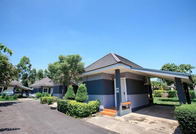 스탠다드 룸 킹사이즈 침대, Ioon Resort ไออุ่นรีสอร์ท