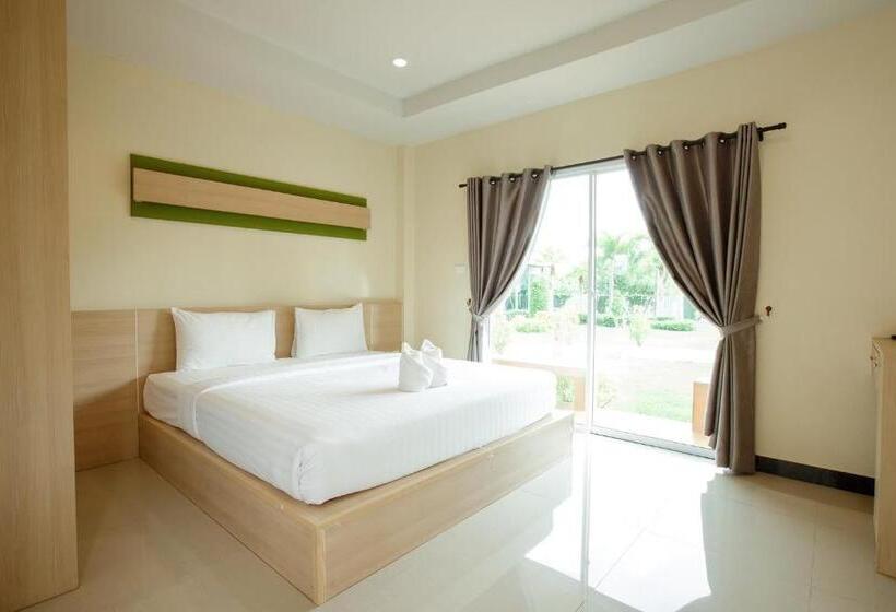 스탠다드 룸 킹사이즈 침대, Ioon Resort ไออุ่นรีสอร์ท