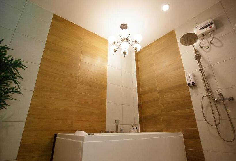 스탠다드 스튜디오, Ioon Resort ไออุ่นรีสอร์ท
