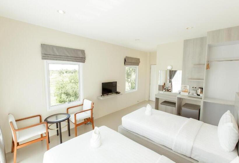 标准间带阳台, Ioon Resort ไออุ่นรีสอร์ท